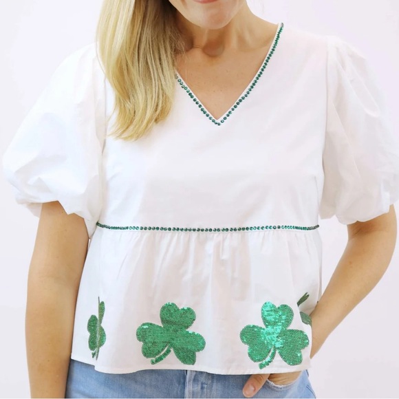 EUC Shamrock puffed sleeve top small - Picture 2 of 3